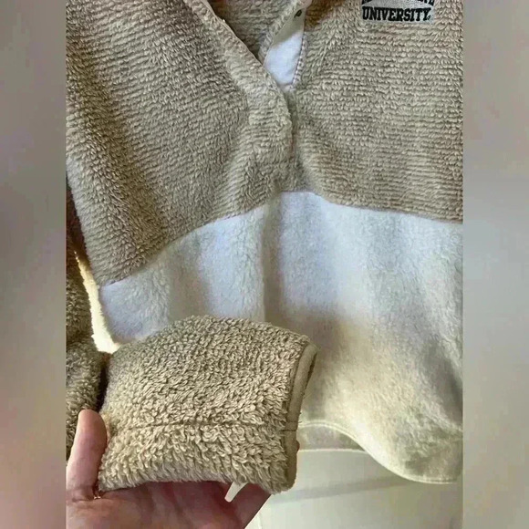 Michigan State University sherpa style fuzzy jacket size large - Picture 4 of 6